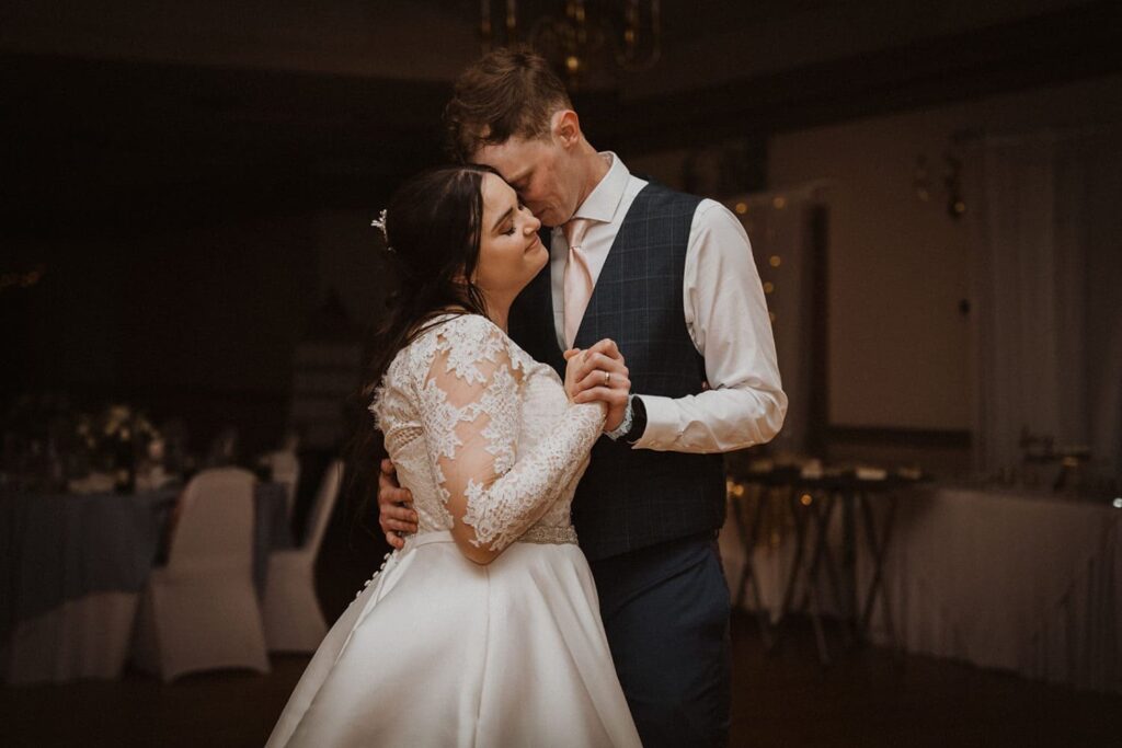 The Dancing in Private