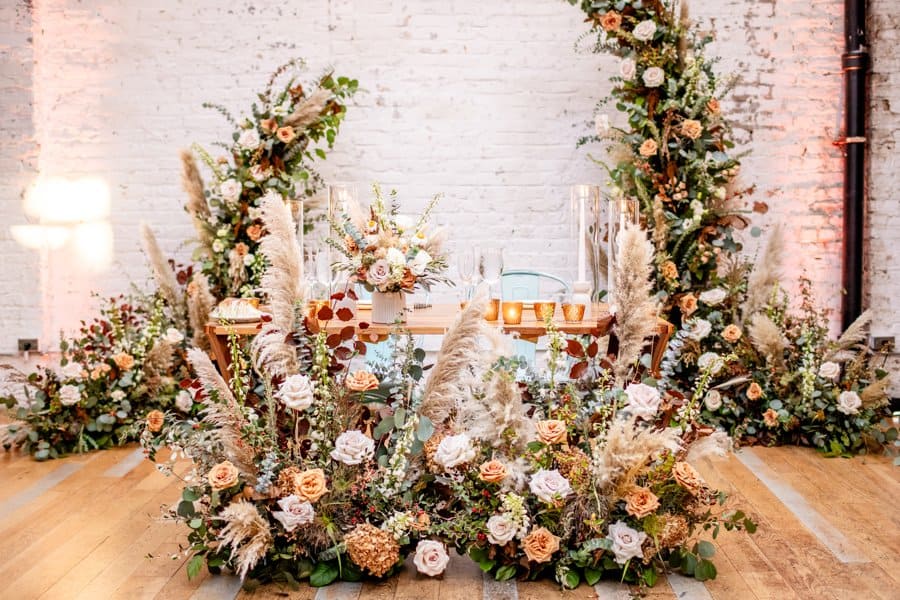 Bouquets vs floral installations